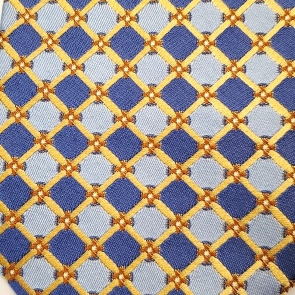 NWT FORSYTH  SILK TIE BLUE GEOMETRIC 3.5" WIDE